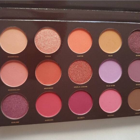 HIPDOT zion eyeshadow palette  - Picture 5 of 7